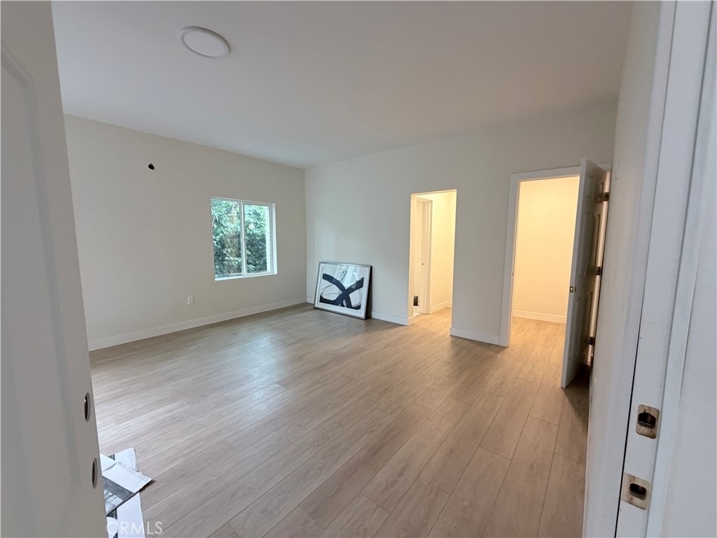125 W Chestnut Street - Photo 8