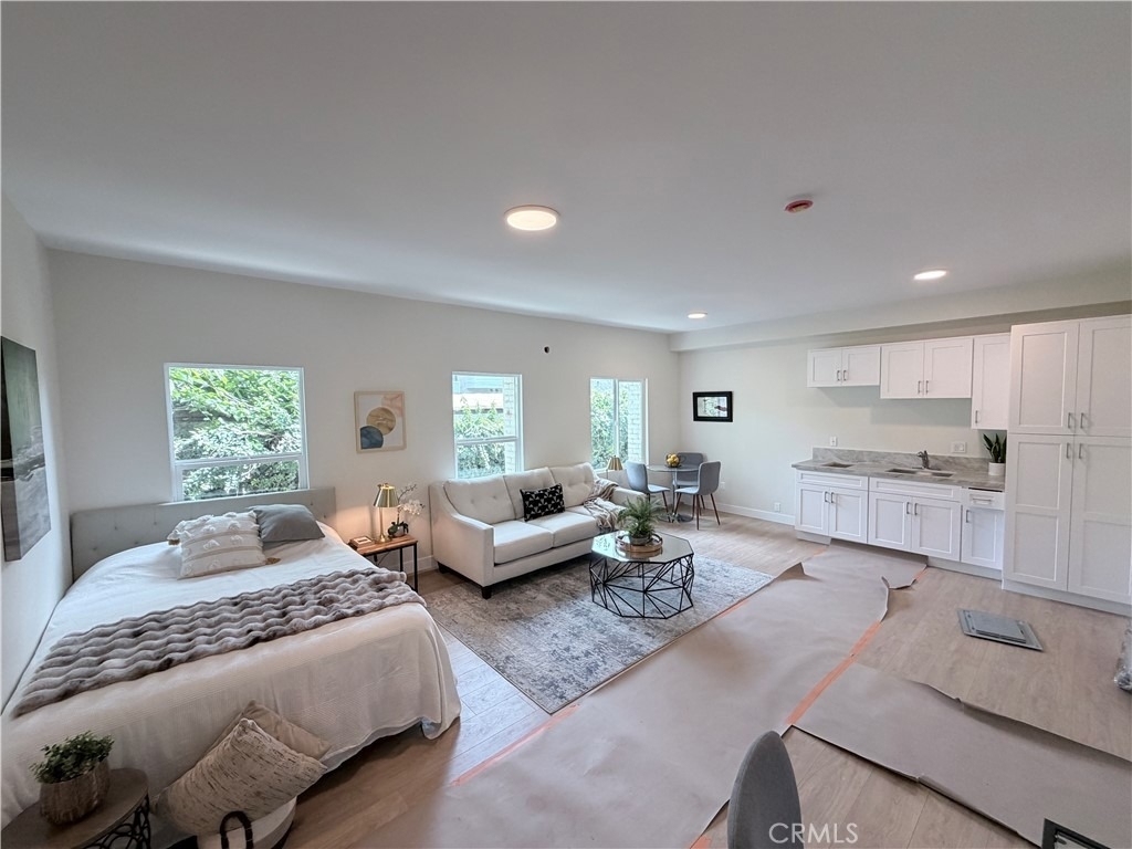 125 W Chestnut Street - Photo 6