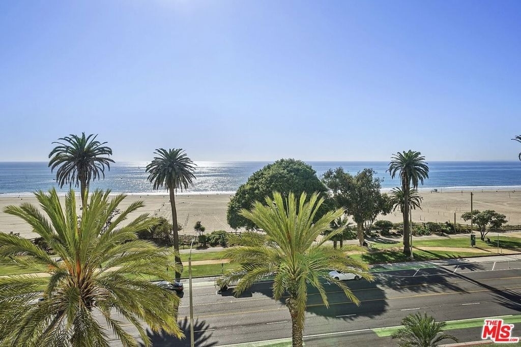 1221 W Ocean Avenue - Photo 2
