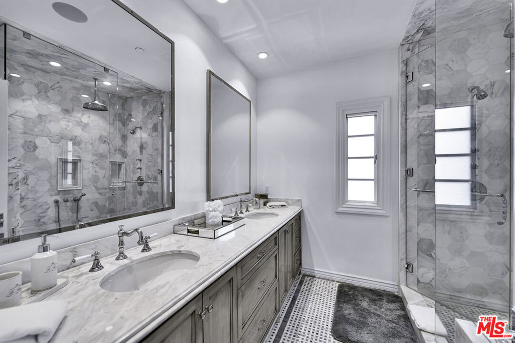 1203 Park Way - Photo 8