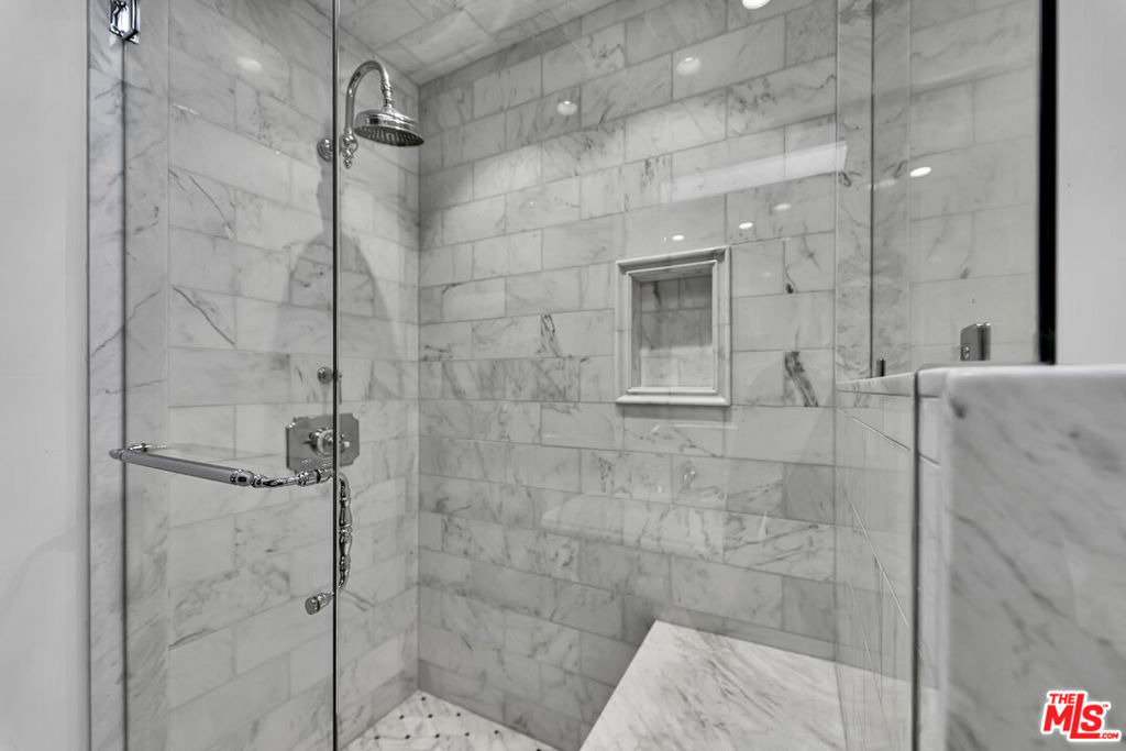 1203 Park Way - Photo 12