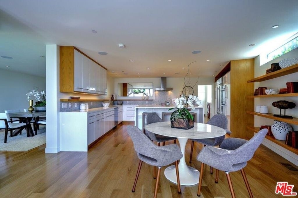 2439 Carman Crest Drive - Photo 8