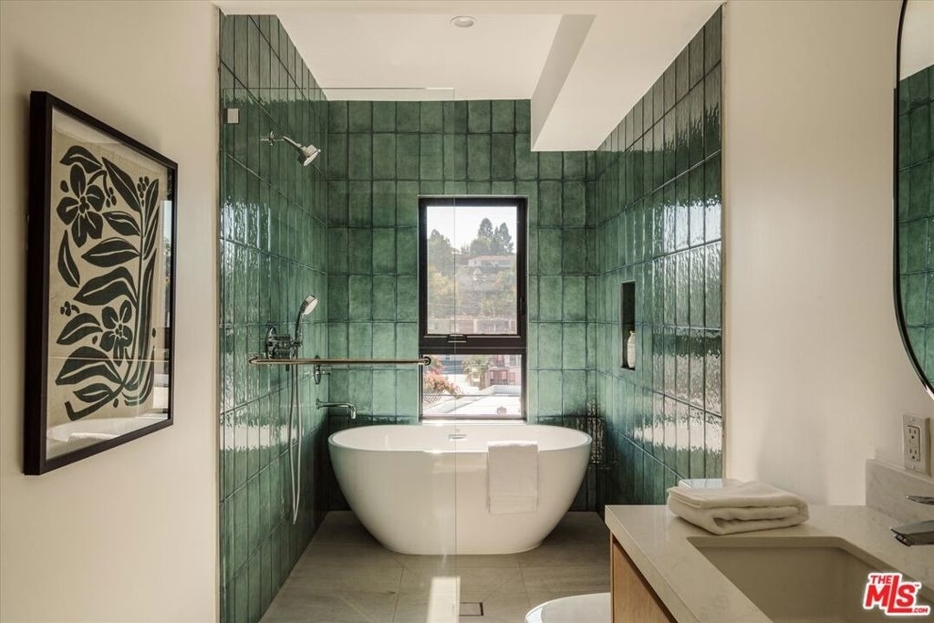 2822 1/2 Avenel Street - Photo 13