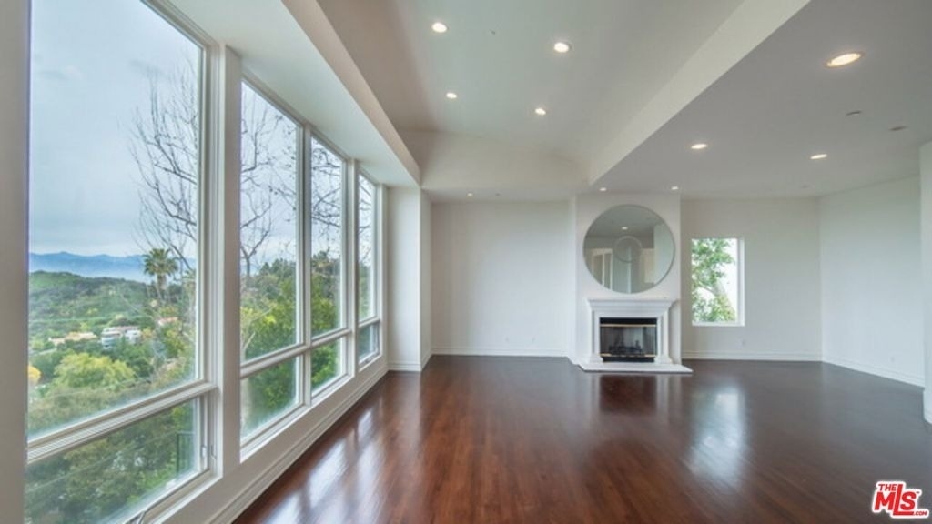14445 Mulholland Drive - Photo 34