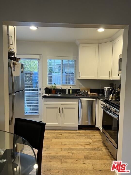 252 Hampton Drive - Photo 6
