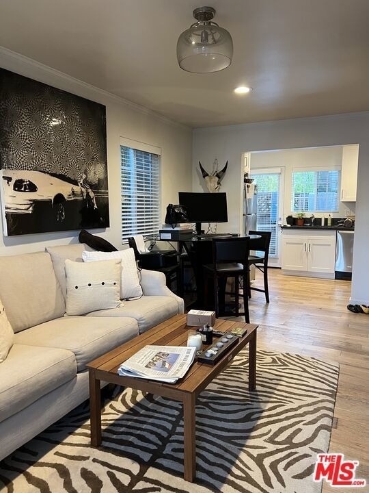 252 Hampton Drive - Photo 5