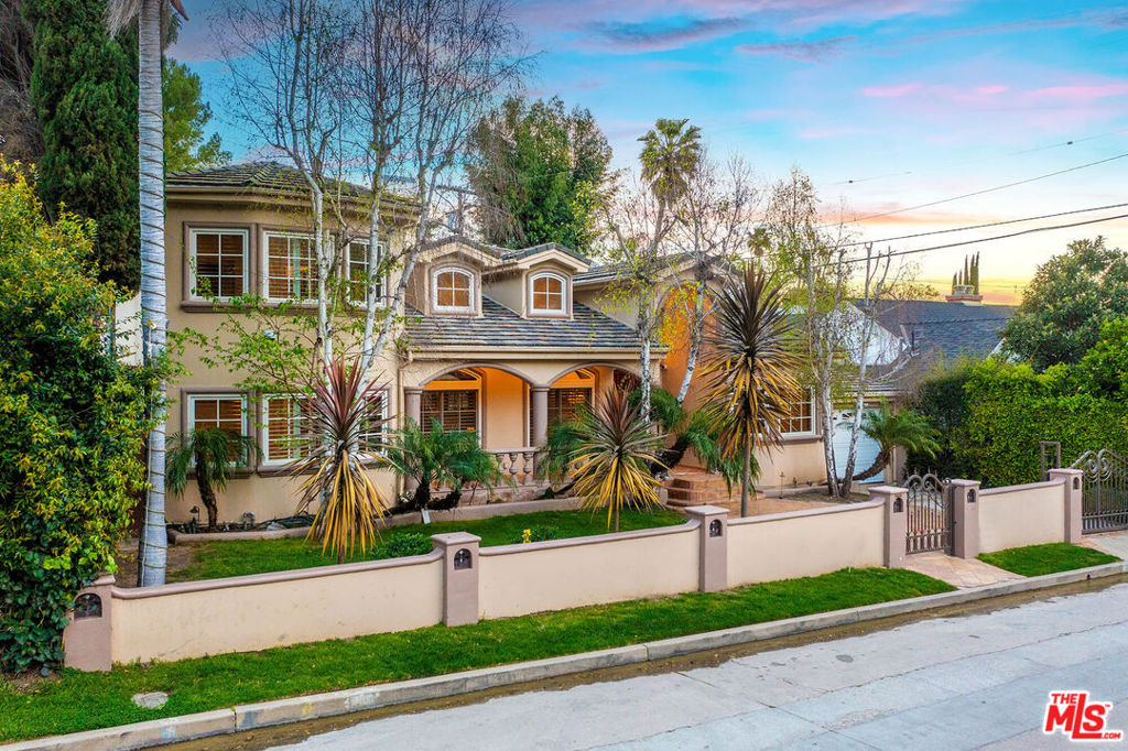 4063 Benedict Canyon Drive - Photo 51