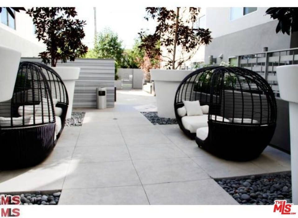 1700 Sawtelle Boulevard - Photo 0