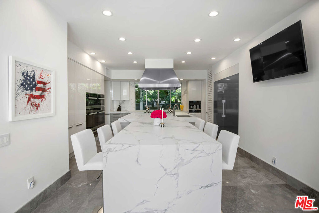 1250 Angelo Drive - Photo 9