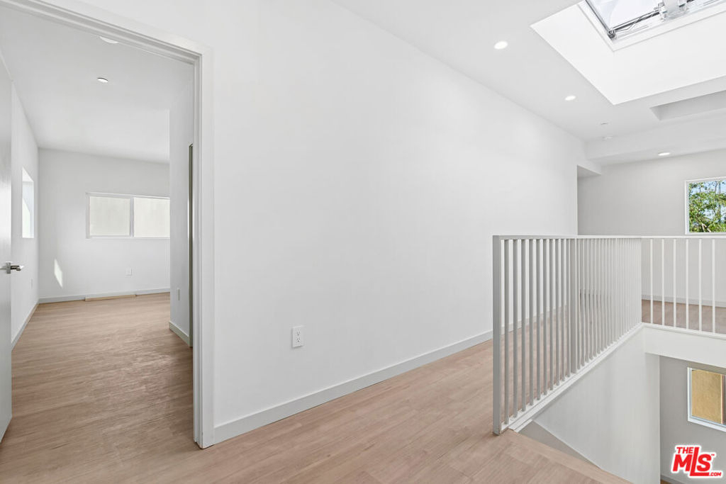 2521 S Orange Drive - Photo 10
