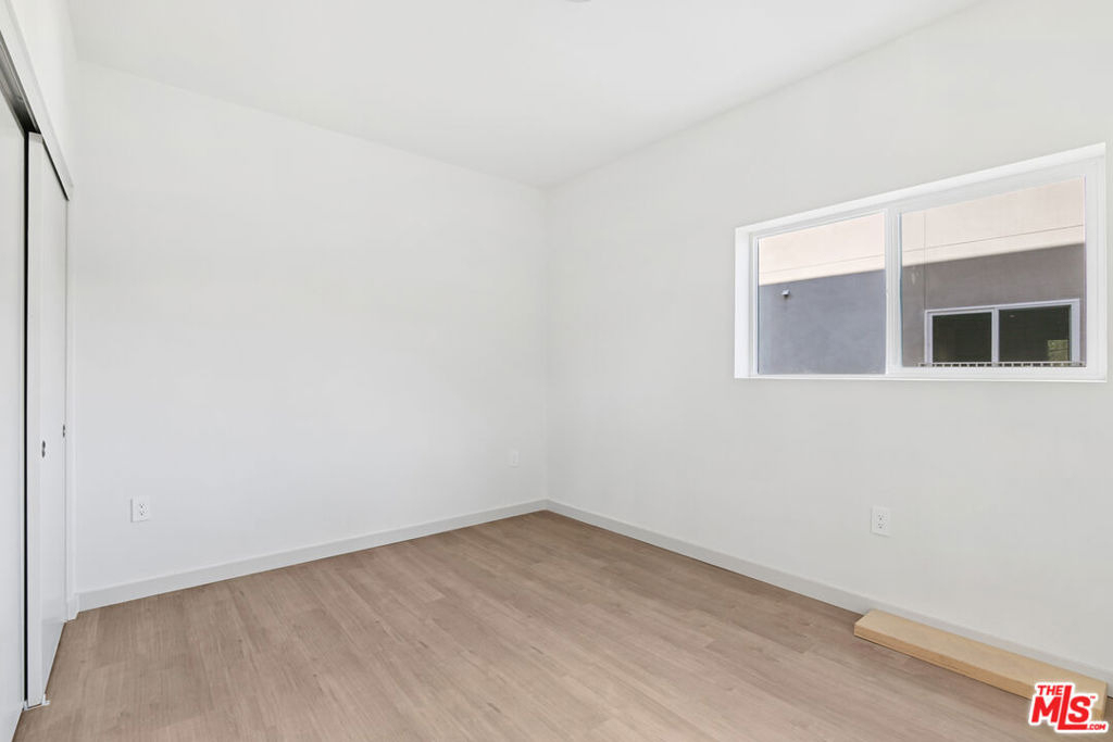 2521 S Orange Drive - Photo 4