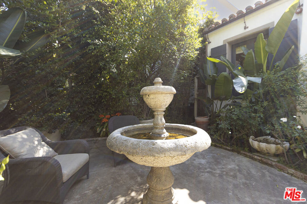 1407 N Beverly Drive - Photo 7