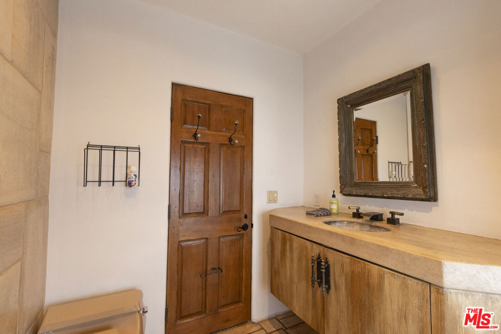 1407 N Beverly Drive - Photo 40