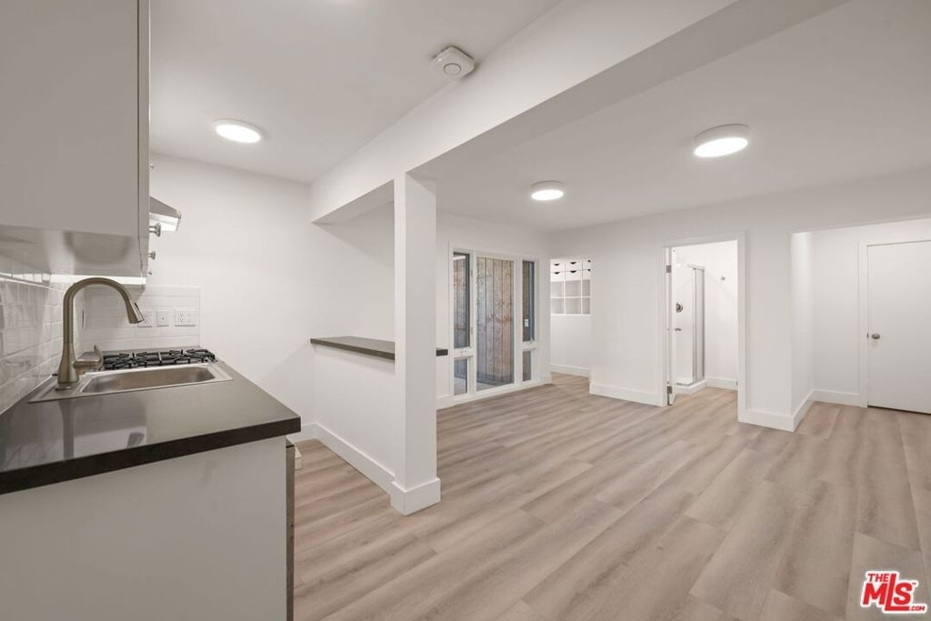 6821 E Ocean Boulevard - Photo 3