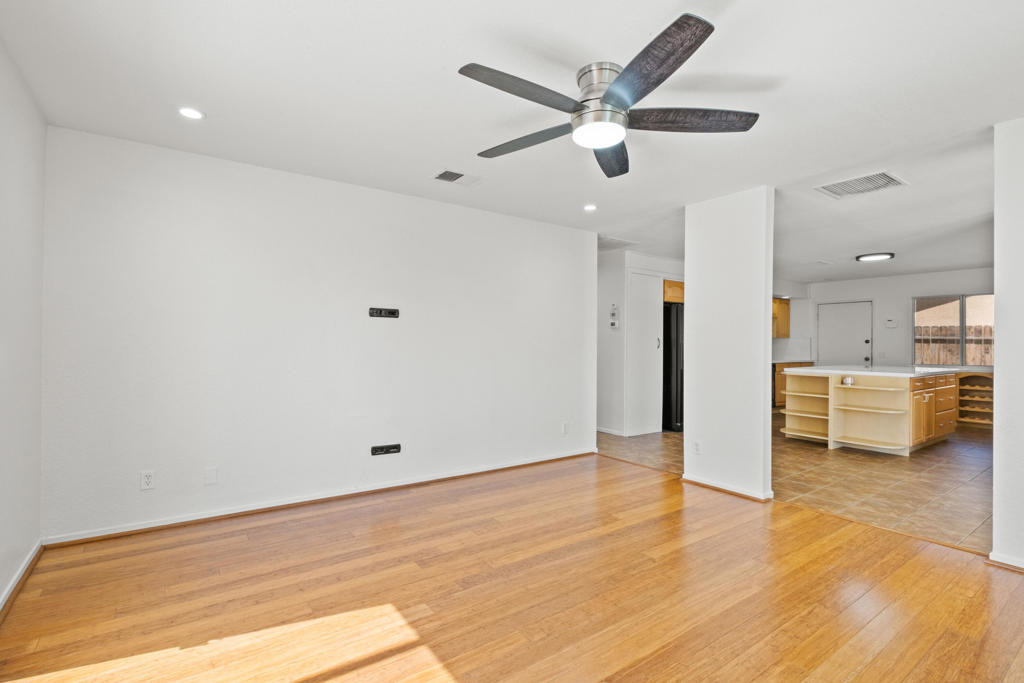 73425 San Nicholas Avenue - Photo 11