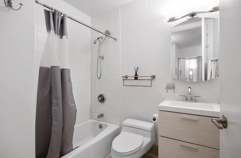 350 West 50th Street - Photo 4