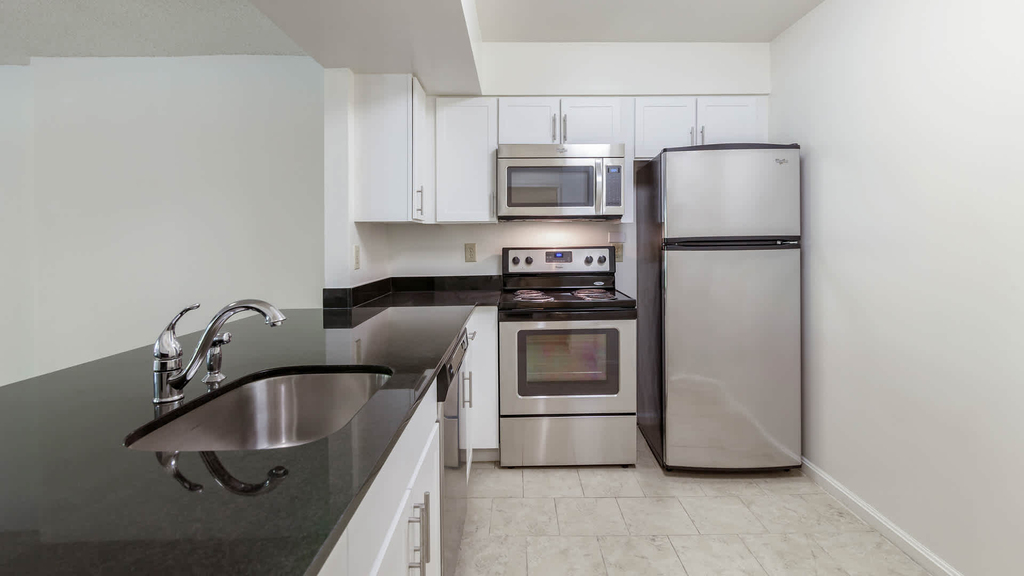 2250 Clarendon Blvd. - Photo 5