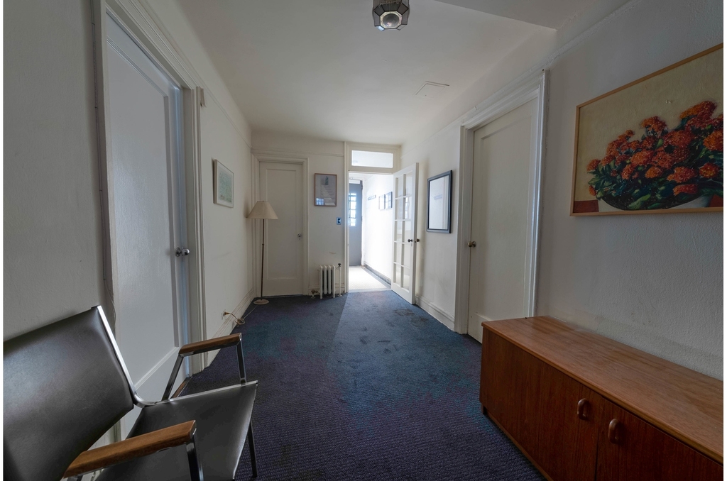 311 East 72nd Street - Photo 4