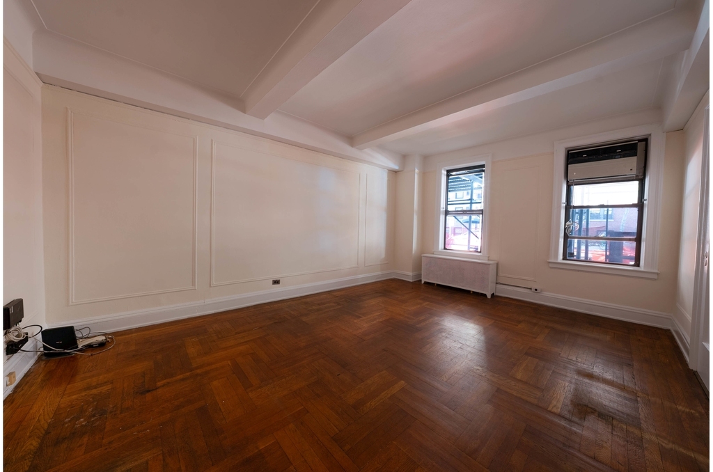 311 East 72nd Street - Photo 1