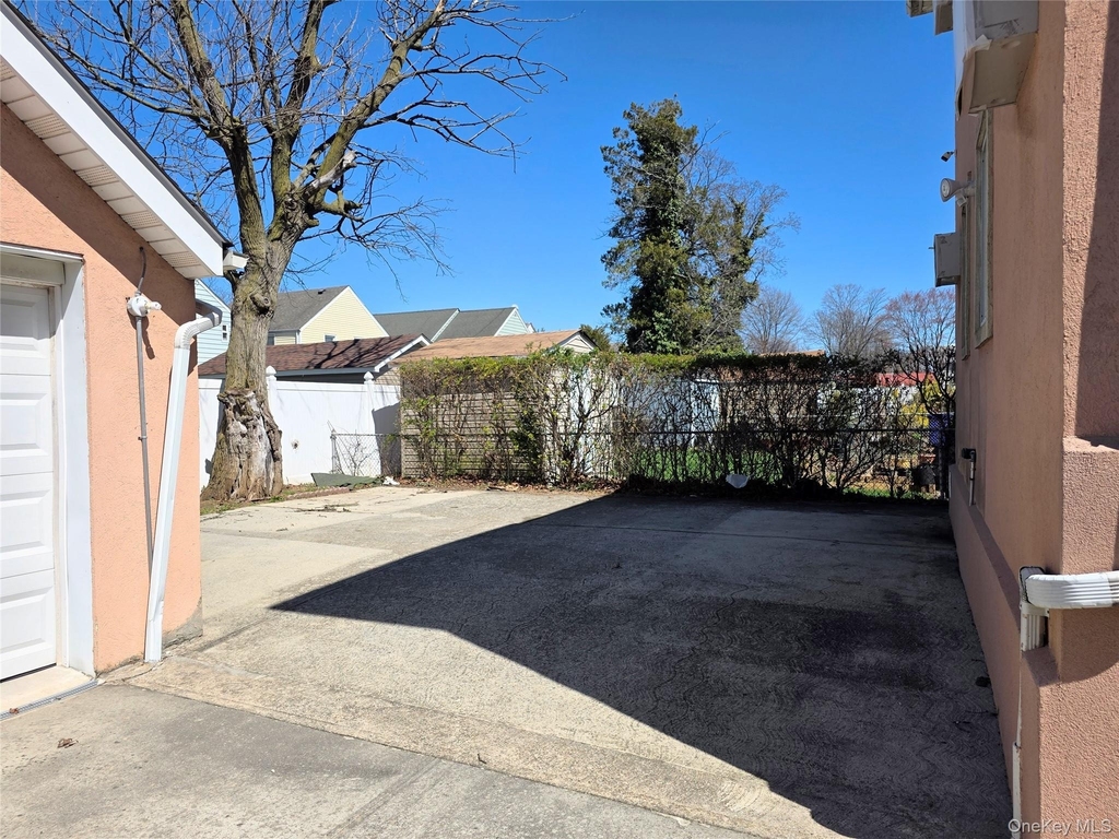 21923 114th Road - Photo 8