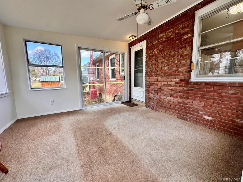 10 Smith Street - Photo 21