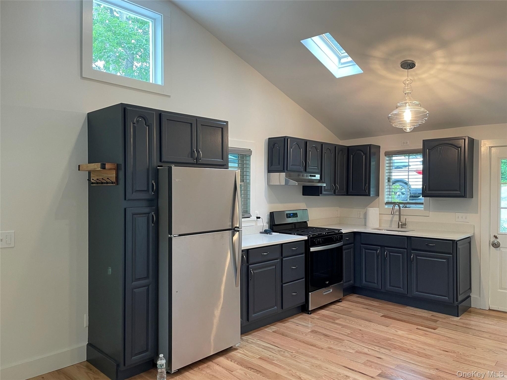 41 Chestnut Avenue - Photo 3