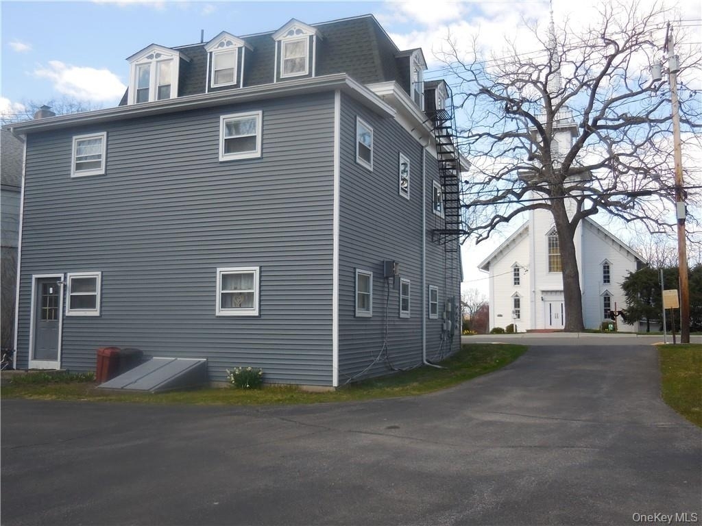 223 Hudson Street - Photo 12