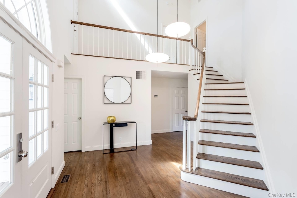 48 Sheppard Street - Photo 2