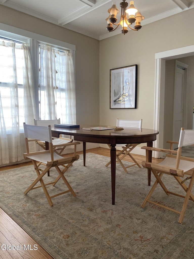 77 White Street - Photo 2