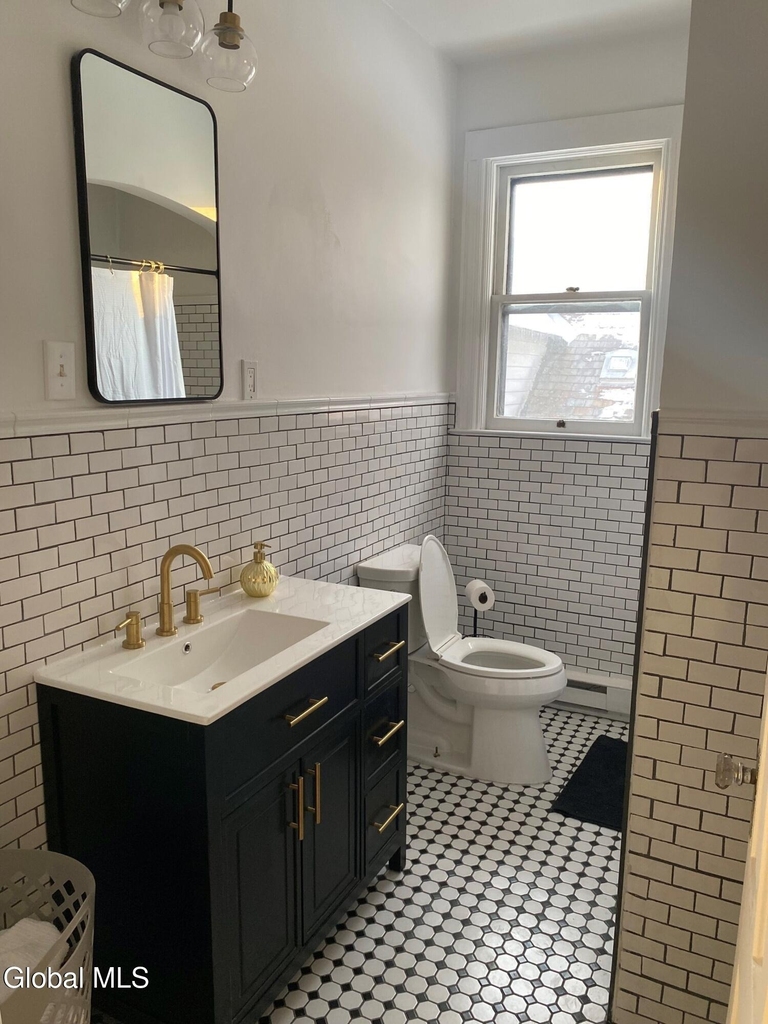 77 White Street - Photo 12