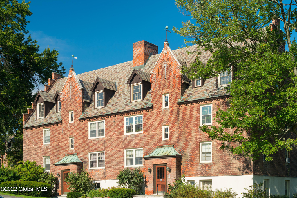 195 Van Rensselaer Boulevard - Photo 6