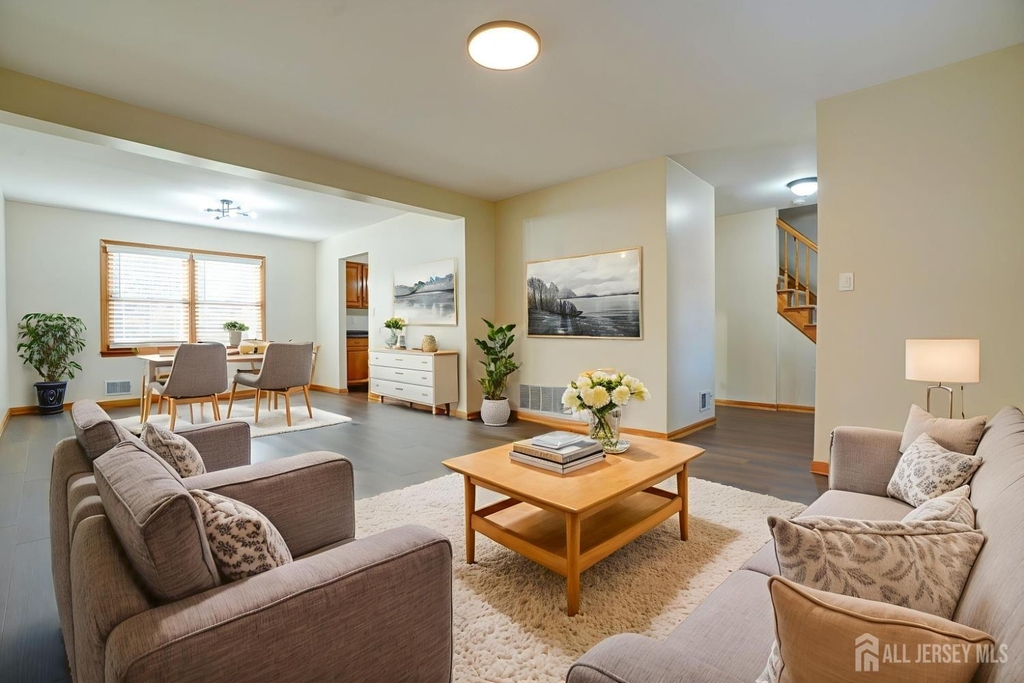 11 Lenox Street - Photo 0