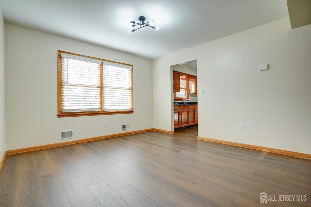 11 Lenox Street - Photo 10