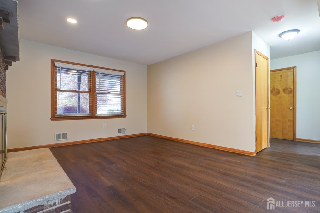 11 Lenox Street - Photo 16