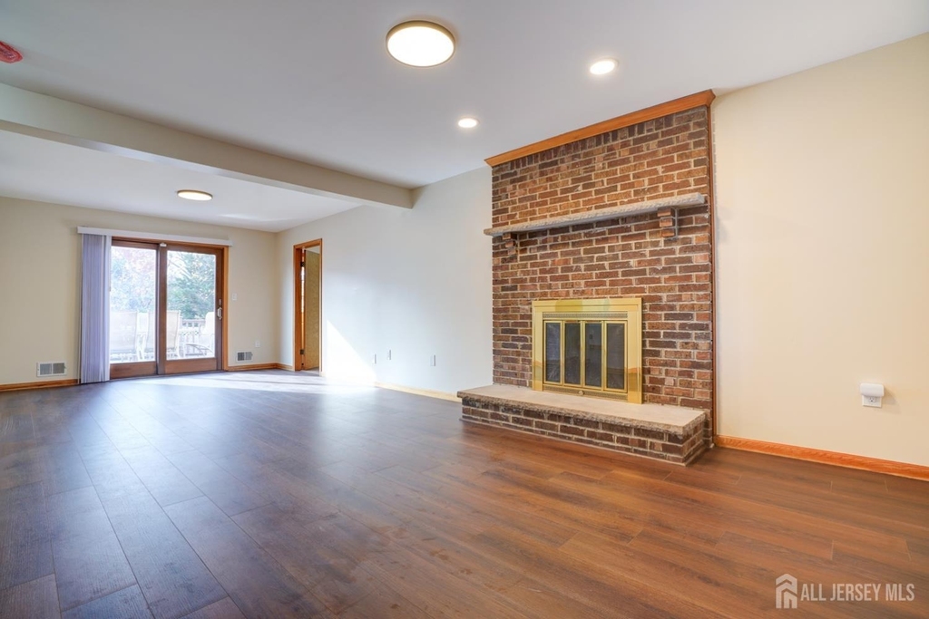 11 Lenox Street - Photo 15