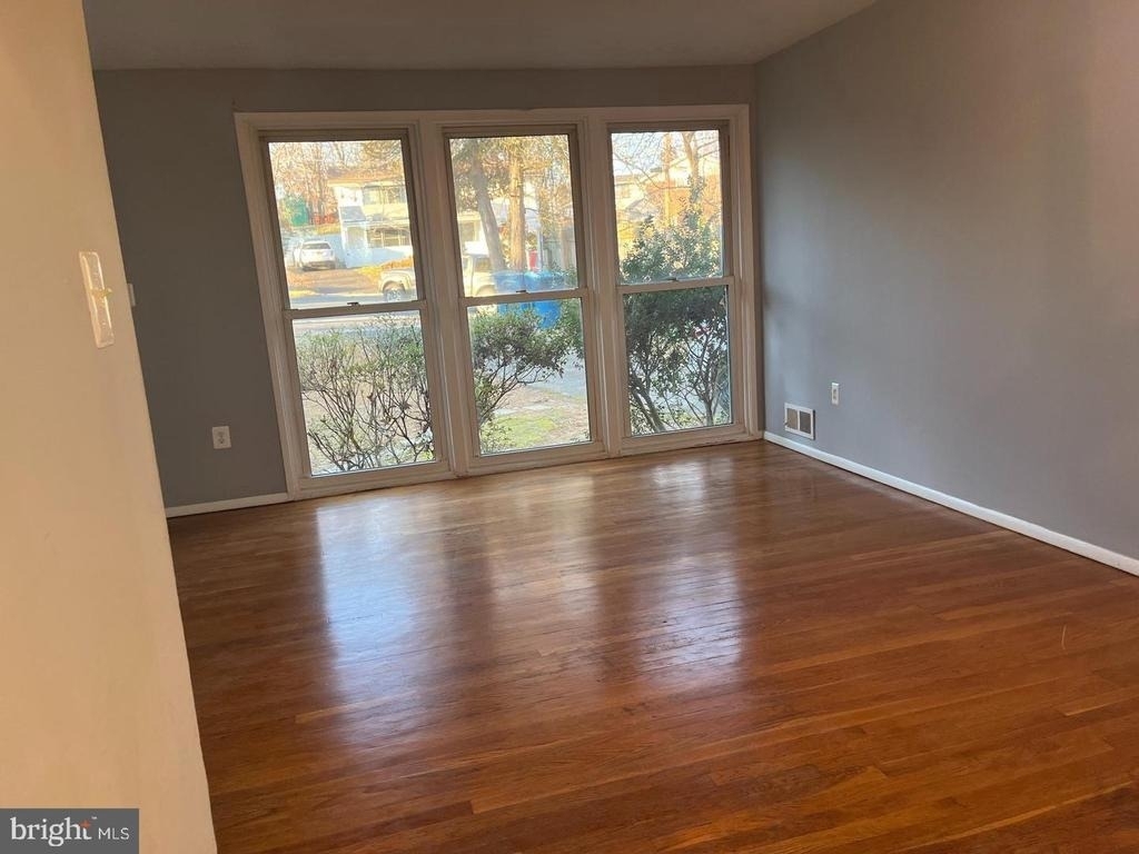 6323 Fenton Court - Photo 5