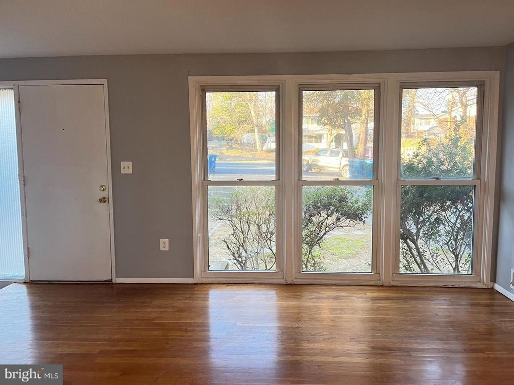 6323 Fenton Court - Photo 4