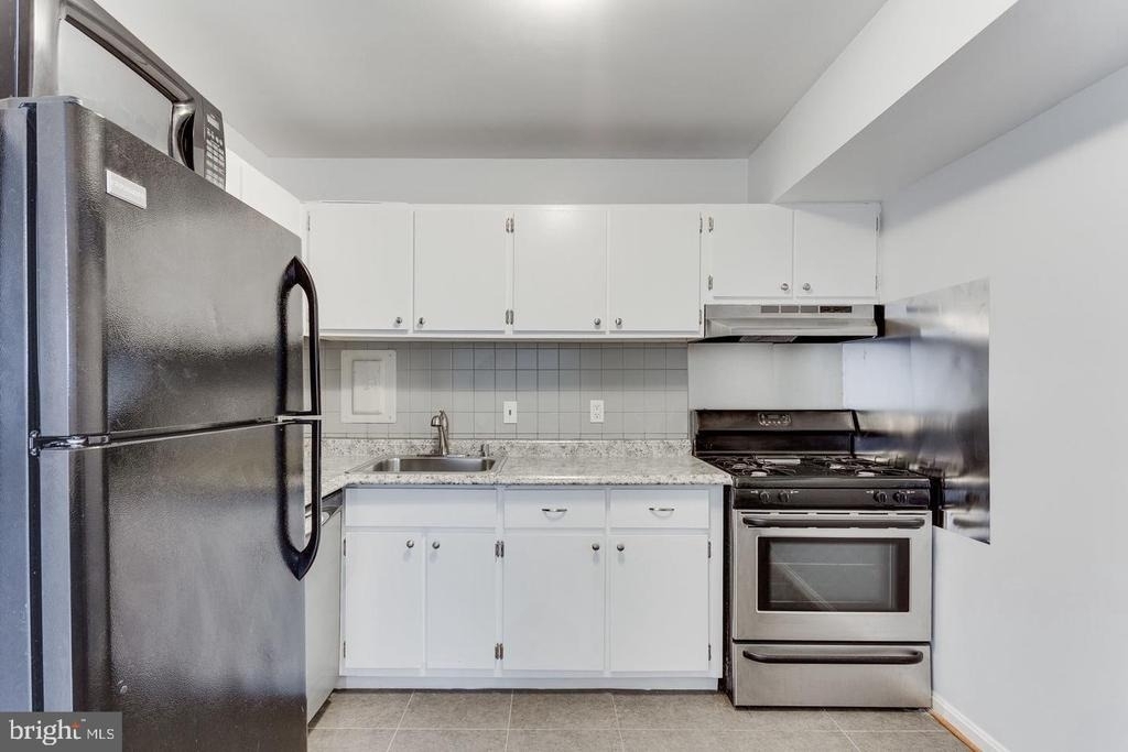 26 Canterbury Square - Photo 1