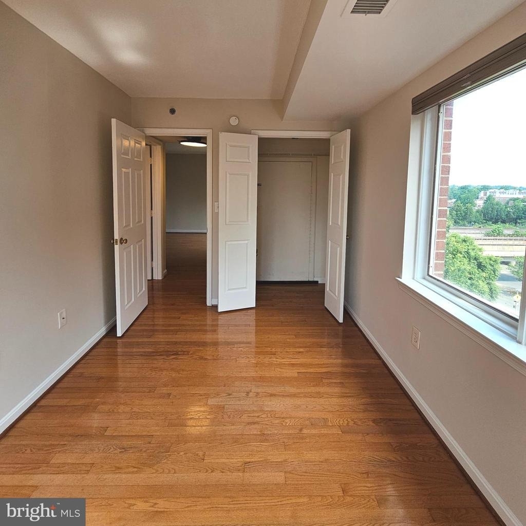 505 E Braddock Road E - Photo 28