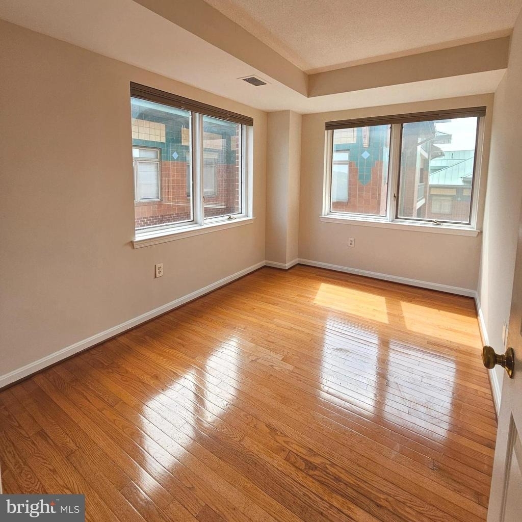 505 E Braddock Road E - Photo 27