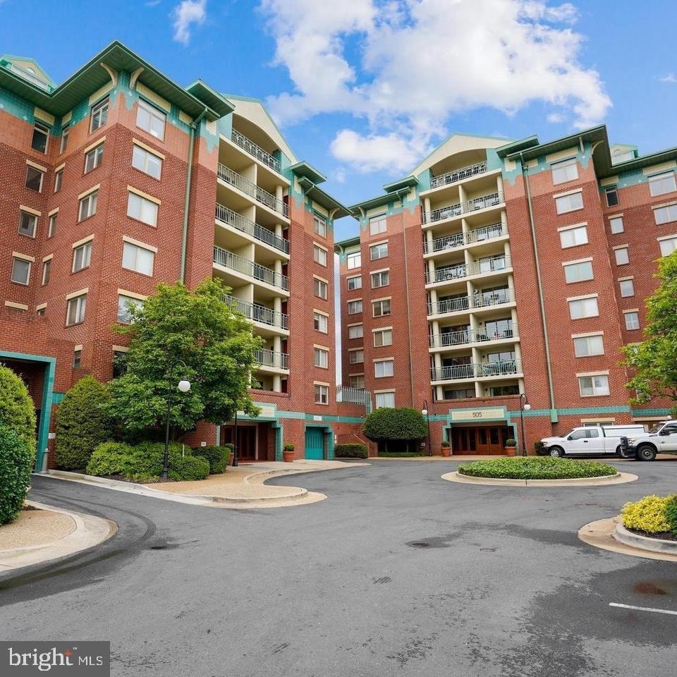 505 E Braddock Road E - Photo 0