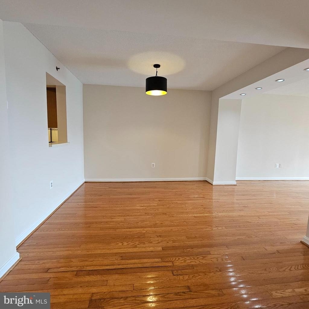 505 E Braddock Road E - Photo 17
