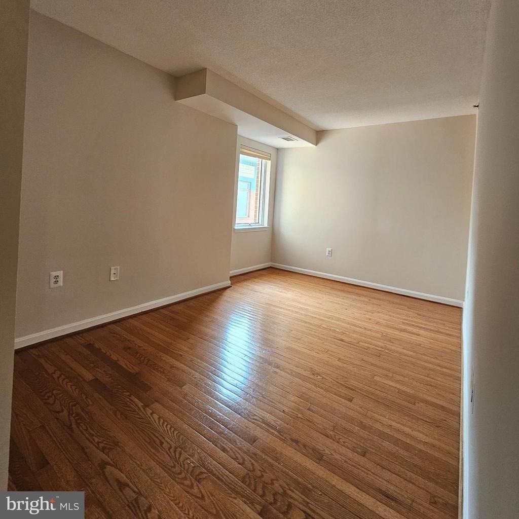 505 E Braddock Road E - Photo 31