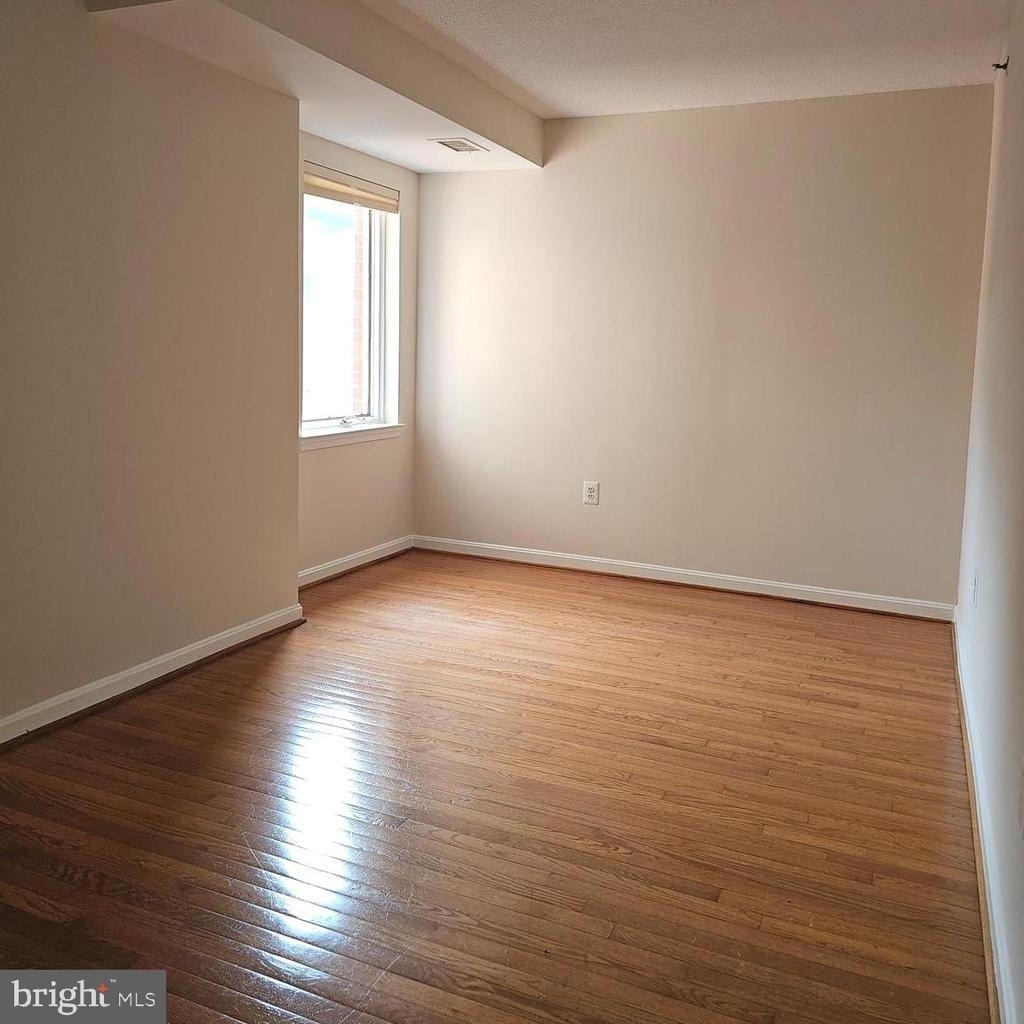 505 E Braddock Road E - Photo 29