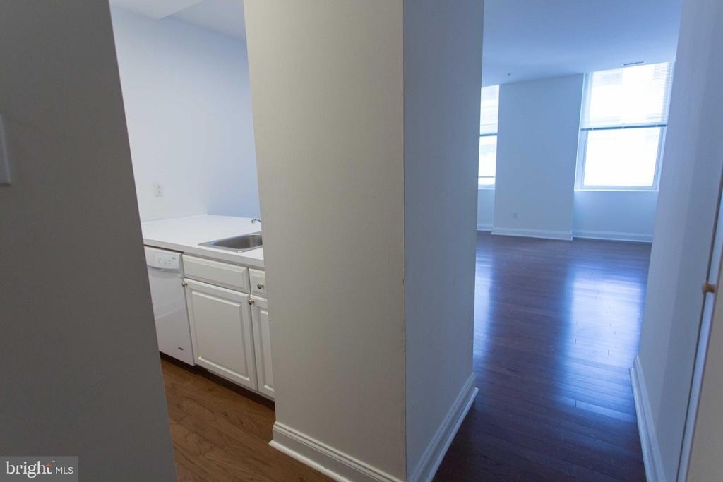 1600-2 Walnut Street - Photo 6