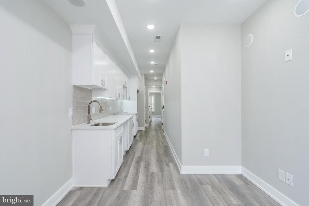 103 E Duval Street - Photo 5