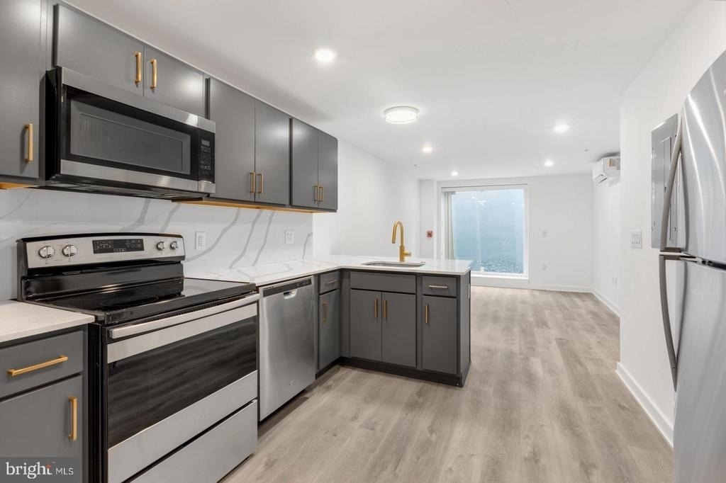 2046 E Lehigh Avenue - Photo 1