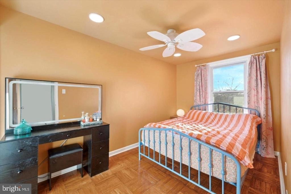 4572 Manayunk Avenue - Photo 12