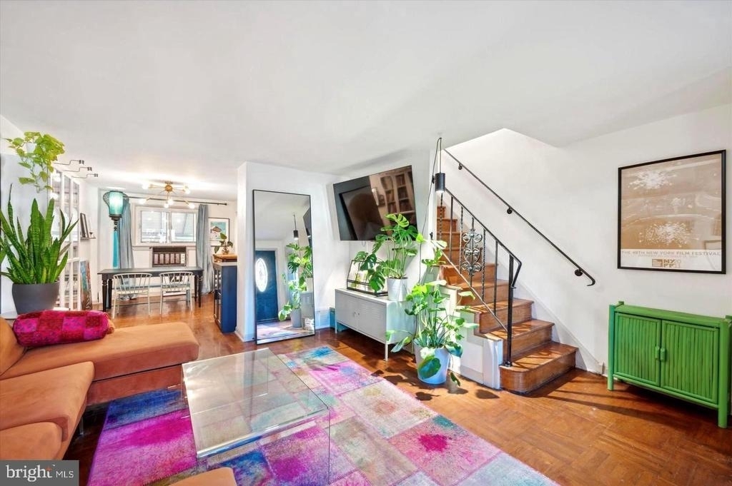 4572 Manayunk Avenue - Photo 4