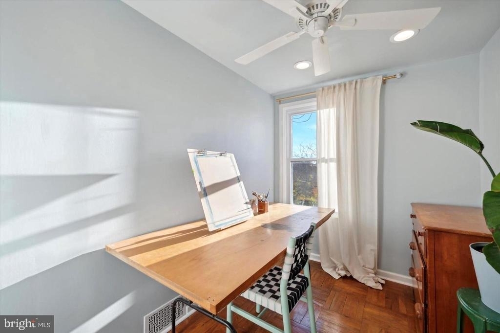 4572 Manayunk Avenue - Photo 16